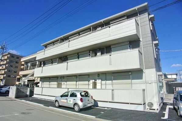 カメリア殿ヶ谷の物件外観写真